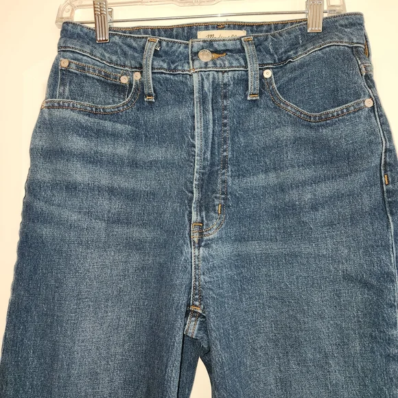 Madewell Curvy Perfect Vintage Straight Jean Size 29T Medium Wash 5 Pocket Style - Picture 4 of 14